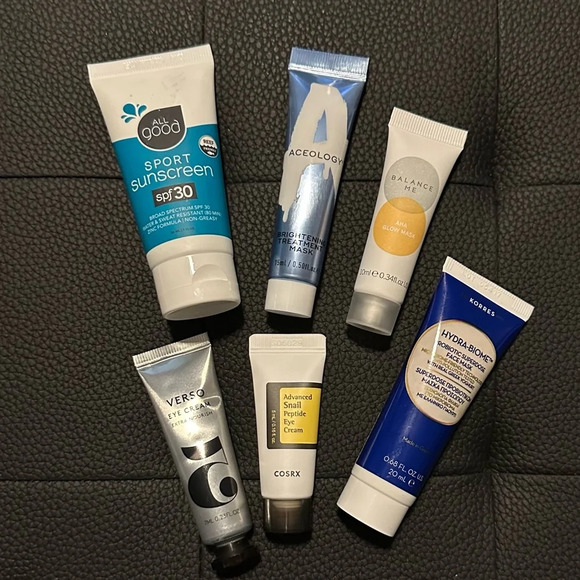 Beauty Samples Bundle - Picture 1 of 1